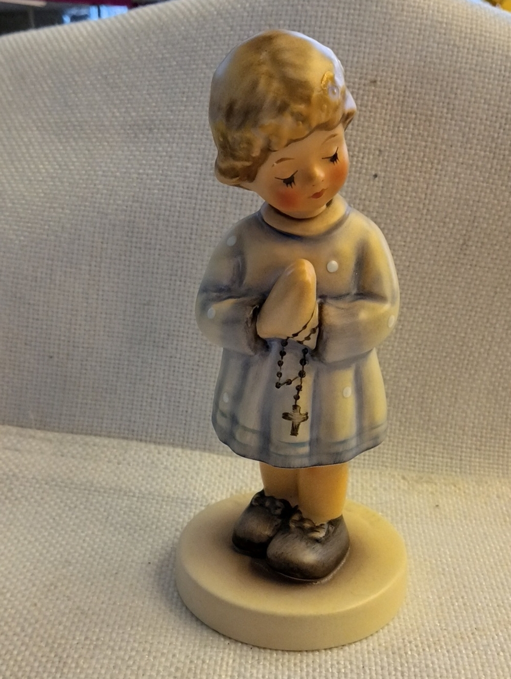 Hummel Goebel Praying Girl, 5 inches, Peaceful Blessings, First Issue 1999